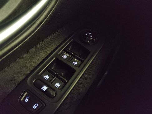 Used 2018 Jeep Renegade Sport w/ Power & Air Group AWD/4WD image 27