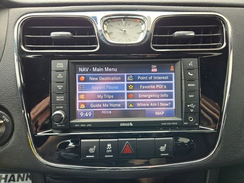 Used 2013 Chrysler 200 S FWD image 27