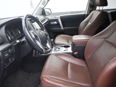 Used 2023 Toyota 4Runner Limited AWD/4WD image 12