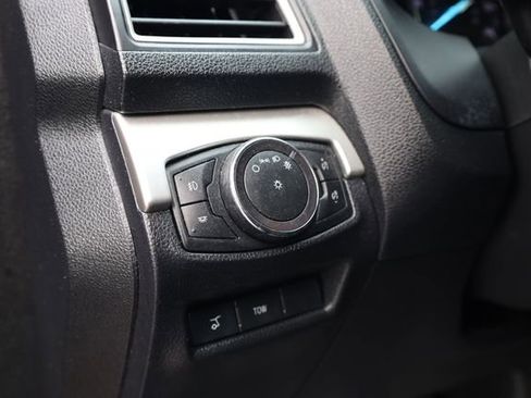 Used 2017 Ford Explorer XLT w/ Equipment Group 202A image 12