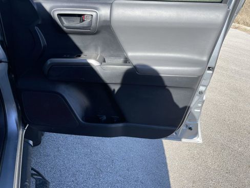 Used 2022 Toyota Tacoma SR5 image 29