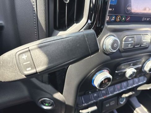 Used 2022 GMC Sierra 1500 SLT w/ SLT Premium Plus Package image 19