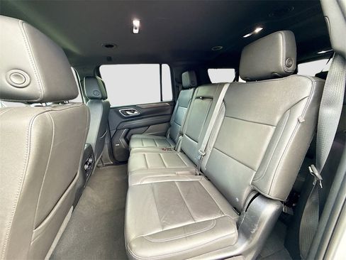 Used 2023 Chevrolet Suburban LT image 26