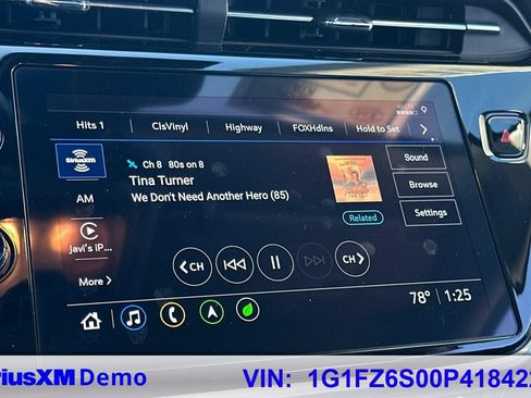 Used 2023 Chevrolet Bolt EUV Premier w/ Sun & Sound Package FWD image 27