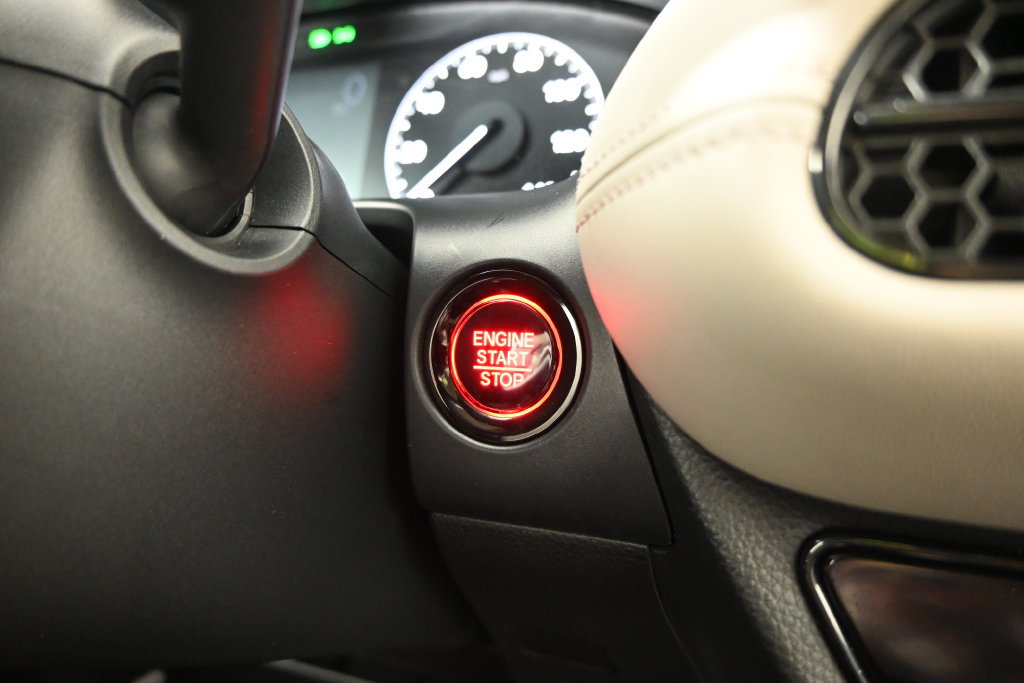 Used 2023 Honda HR-V LX image 30