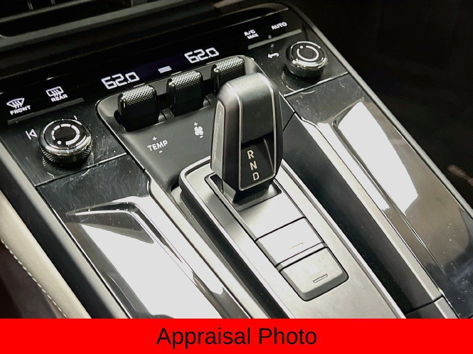 Certified 2026 Porsche 911 Targa 4 GTS AWD/4WD image 18