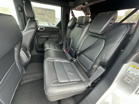 New 2026 Ford Bronco Outer Banks AWD/4WD image 32
