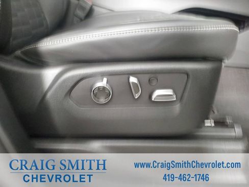 Used 2025 Cadillac Escalade Sport Platinum w/ LPO, Floor Liner Package AWD/4WD image 23