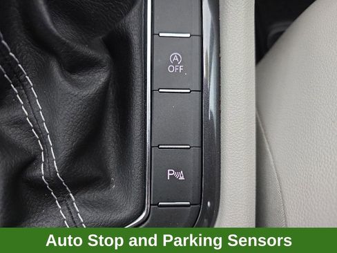 Used 2024 Volkswagen Tiguan SE R-Line AWD/4WD image 34