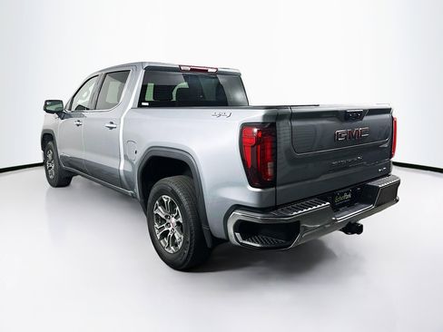 Used 2025 GMC Sierra 1500 SLT image 5