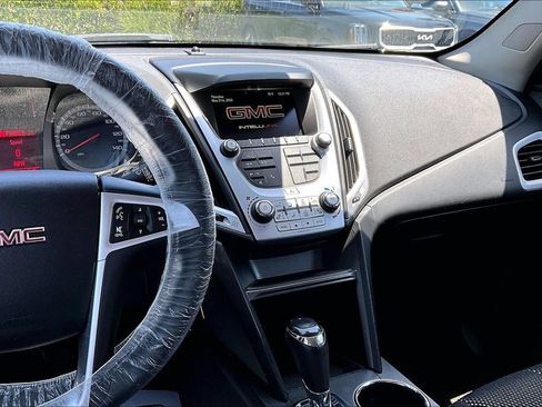 Used 2017 GMC Terrain SLE w/ Convenience Package FWD image 8