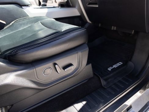 Used 2018 Ford F150 Lariat w/ Equipment Group 502A Luxury AWD/4WD image 26