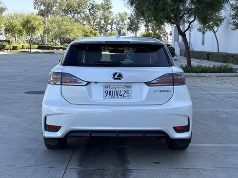 Used 2015 Lexus CT 200h FWD image 4