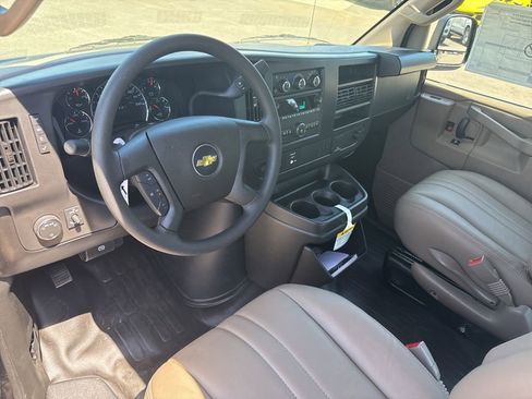 New 2026 Chevrolet Express 2500 RWD image 10