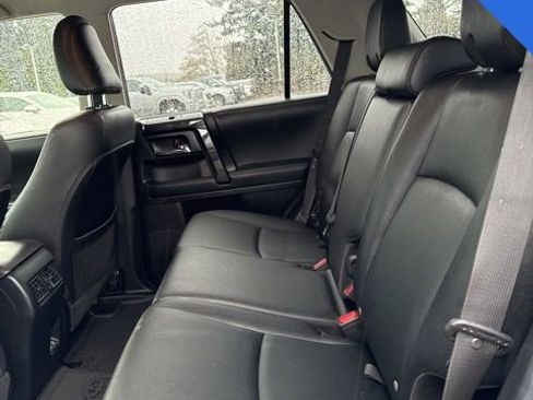 Used 2020 Toyota 4Runner TRD Off-Road Premium image 9