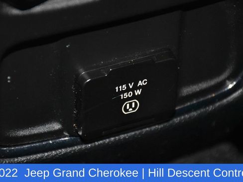 Used 2022 Jeep Grand Cherokee Laredo X image 29