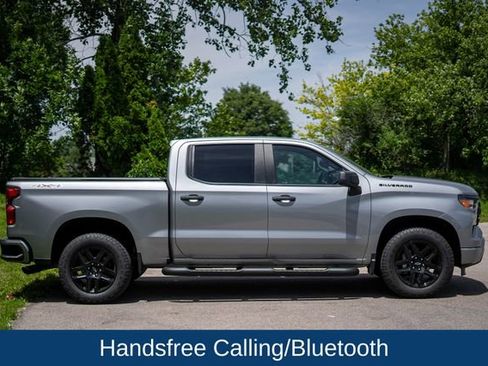 Used 2023 Chevrolet Silverado 1500 Custom w/ Rally Edition AWD/4WD image 4
