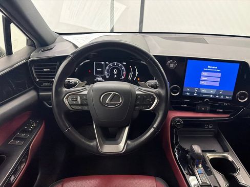 Used 2023 Lexus NX 250 FWD w/ Towing Package (2000 Lbs) image 24