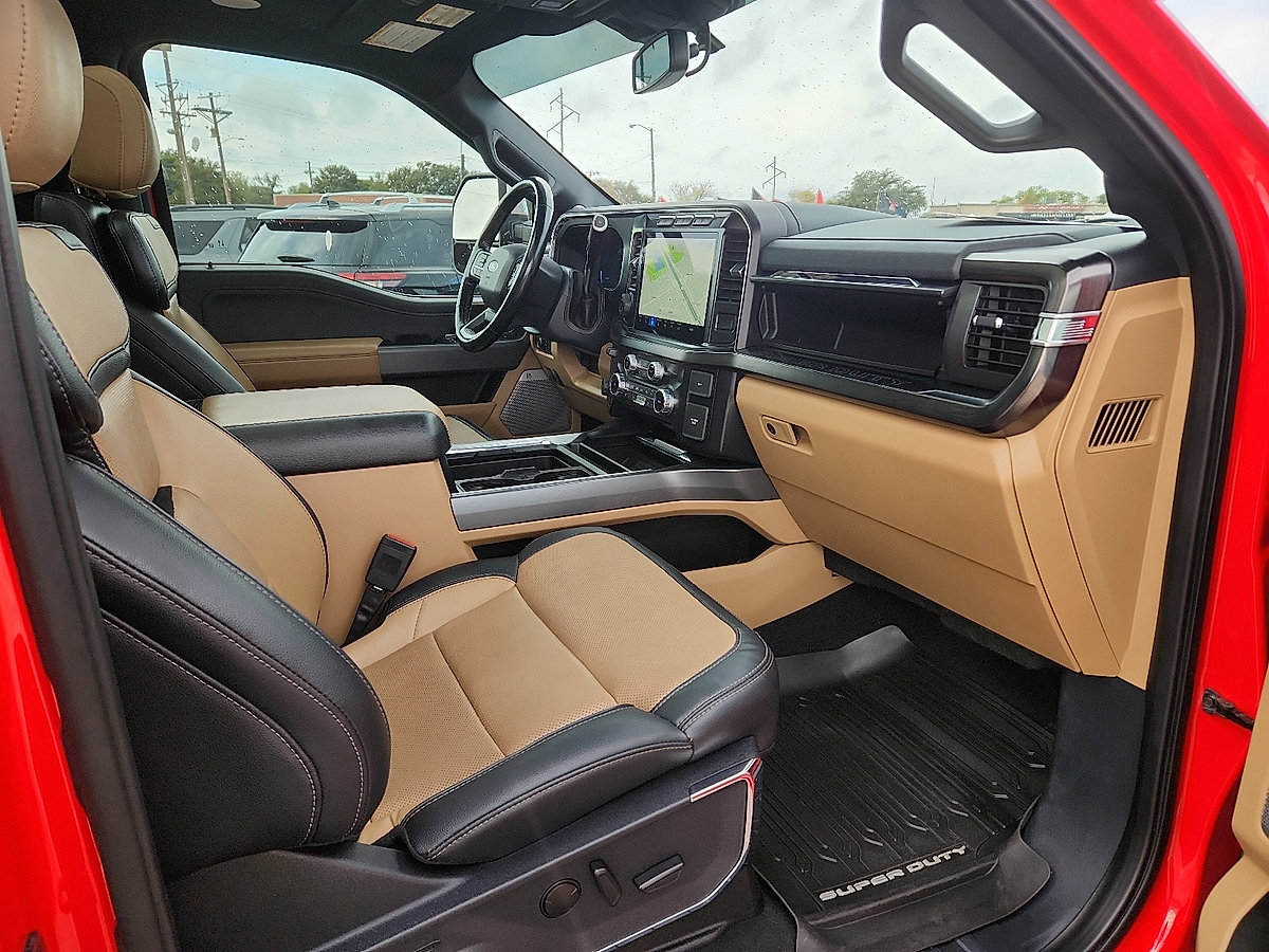 Used 2023 Ford F350 Lariat w/ Lariat Ultimate Package AWD/4WD image 15