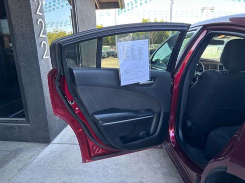 Used 2020 Dodge Charger SXT image 10