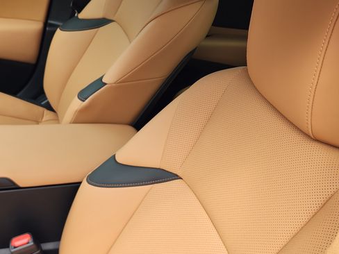 Used 2025 Lexus ES 350 w/ Premium Package FWD image 7