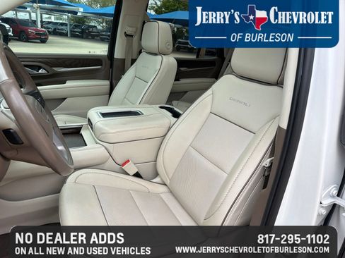 Used 2021 GMC Yukon Denali RWD image 17