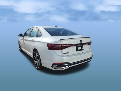 Certified 2025 Volkswagen Jetta SEL image 5