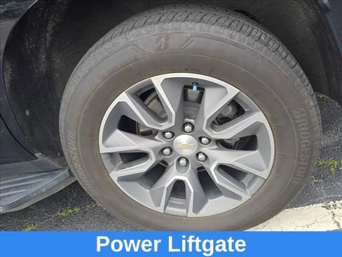 Used 2022 Chevrolet Tahoe LT w/ Luxury Package RWD image 17
