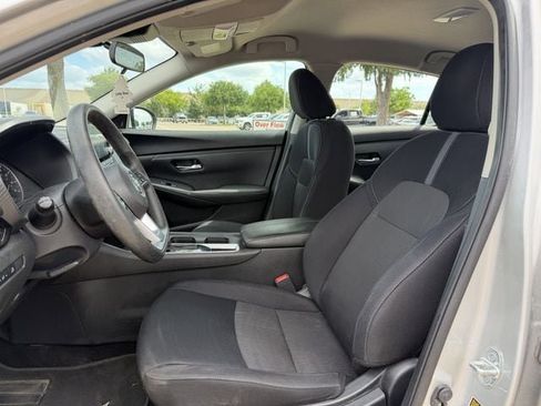 Used 2023 Nissan Sentra SV FWD image 24
