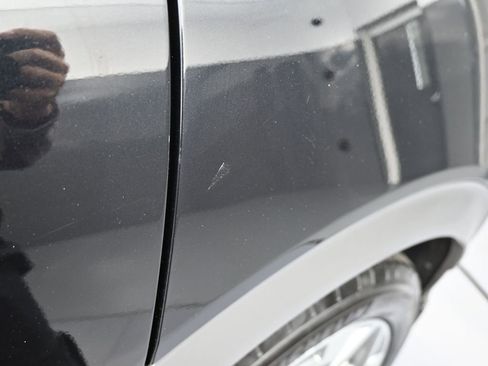 Used 2024 Genesis GV60 RWD image 17