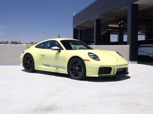 Certified 2025 Porsche 911 Carrera T RWD image 7