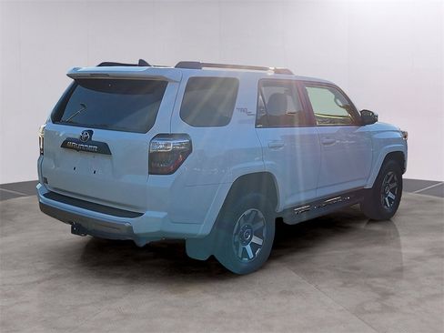 Used 2023 Toyota 4Runner TRD Off-Road Premium image 4