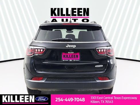 Used 2022 Jeep Compass Latitude image 7