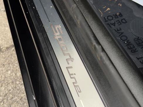 Used 2019 BMW 530i xDrive w/ Convenience Package image 18