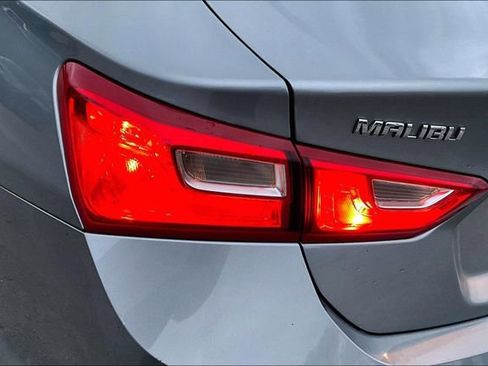 Used 2023 Chevrolet Malibu LT image 20