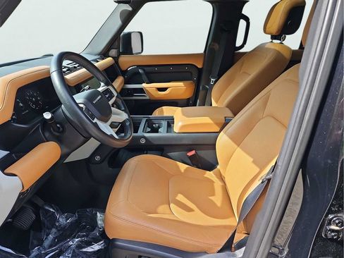Used 2023 Land Rover Defender 110 S AWD/4WD image 16