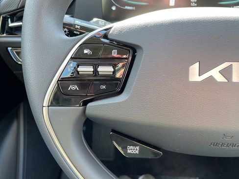 New 2026 Kia Niro LX FWD image 23
