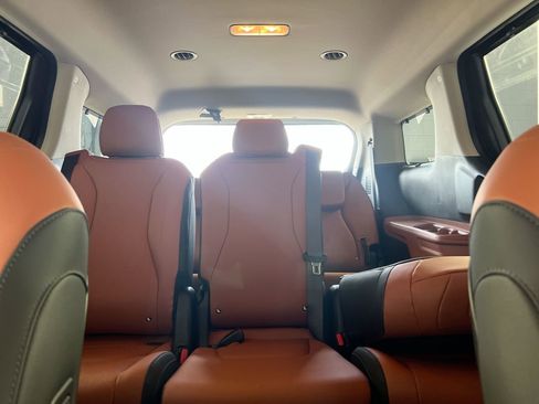 New 2026 Kia Carnival EX image 32