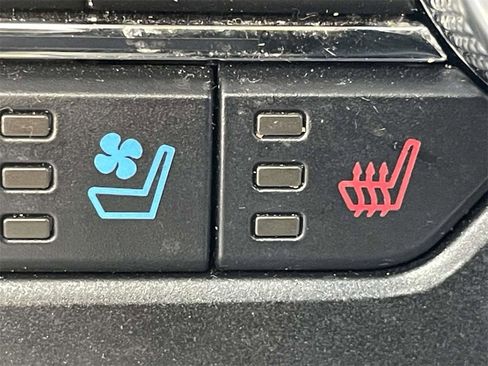 Used 2019 Ford Expedition Limited w/ Equipment Group 303A image 19