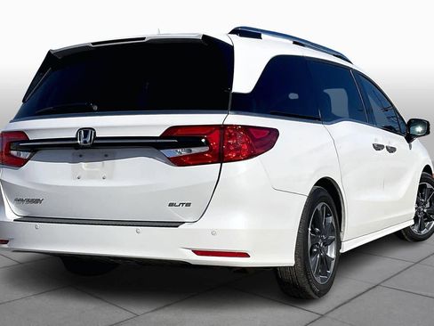 Used 2022 Honda Odyssey Elite image 12