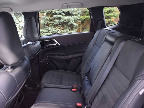 Used 2026 Mitsubishi Outlander SE AWD/4WD image 12