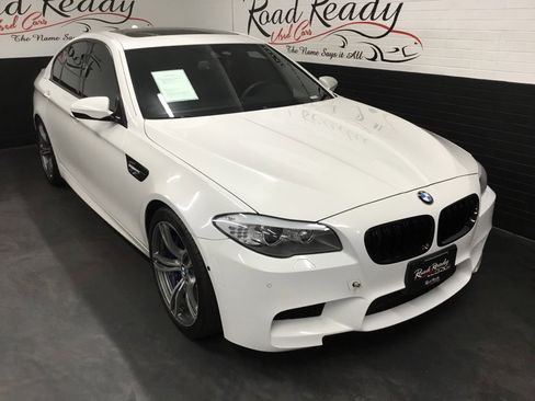 Used 2013 BMW M5 image 2