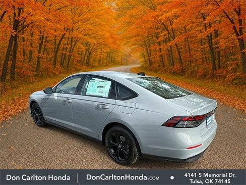 New 2025 Honda Accord SE image 5