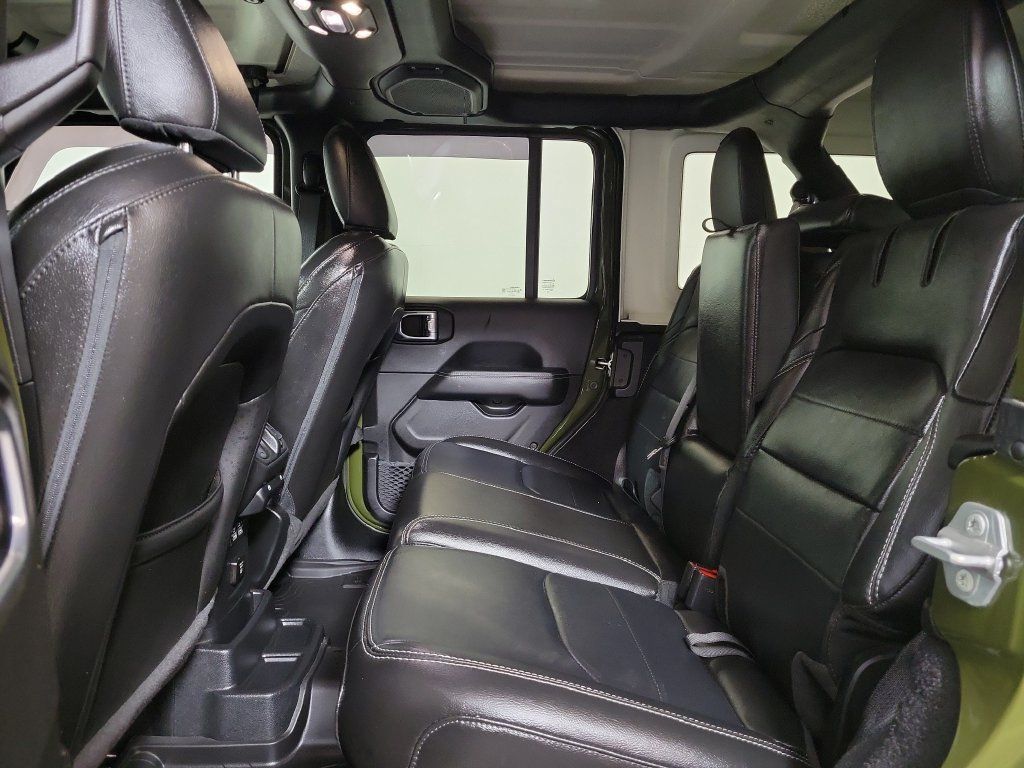 Used 2023 Jeep Wrangler Unlimited Sahara AWD/4WD image 23