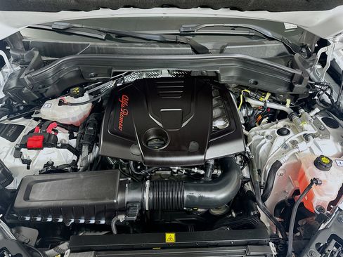 Used 2022 Alfa Romeo Stelvio Ti w/ Active Assist Plus Package image 34