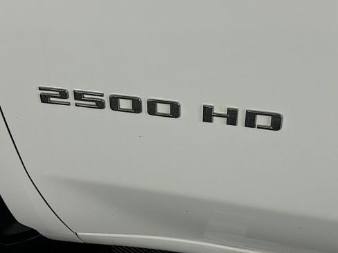 Used 2024 Chevrolet Silverado 2500 LT image 29