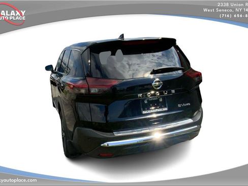 Used 2021 Nissan Rogue SV image 7
