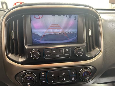 Used 2017 Chevrolet Colorado Z71 image 27