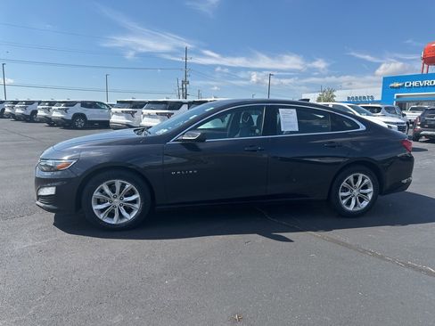 Used 2023 Chevrolet Malibu LT image 2