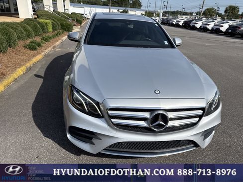 Used 2017 Mercedes-Benz E 300 image 6
